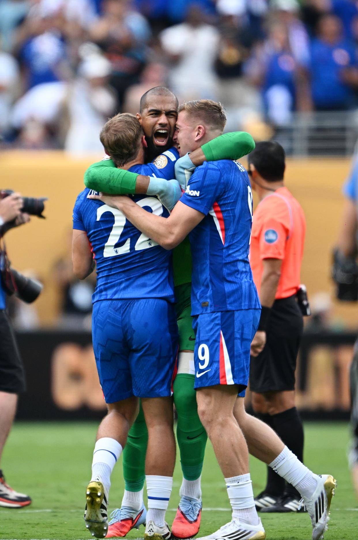 关于切尔西全场压制对手，取得大胜的信息