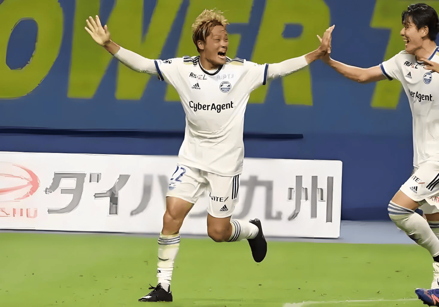 包含大阪球队力克对手晋级亚冠半决的词条