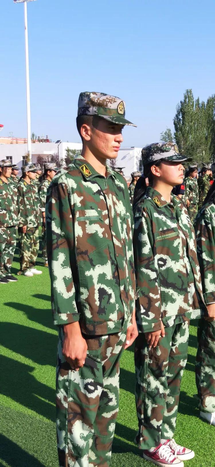 联赛球队训练如钢铁般坚韧的简单介绍