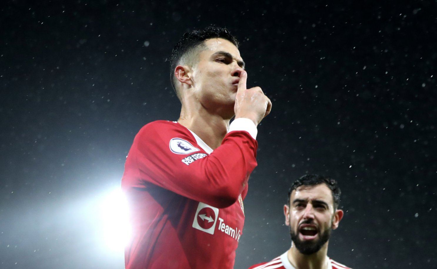 包含阿森纳抢分成功，积分保持稳定的词条