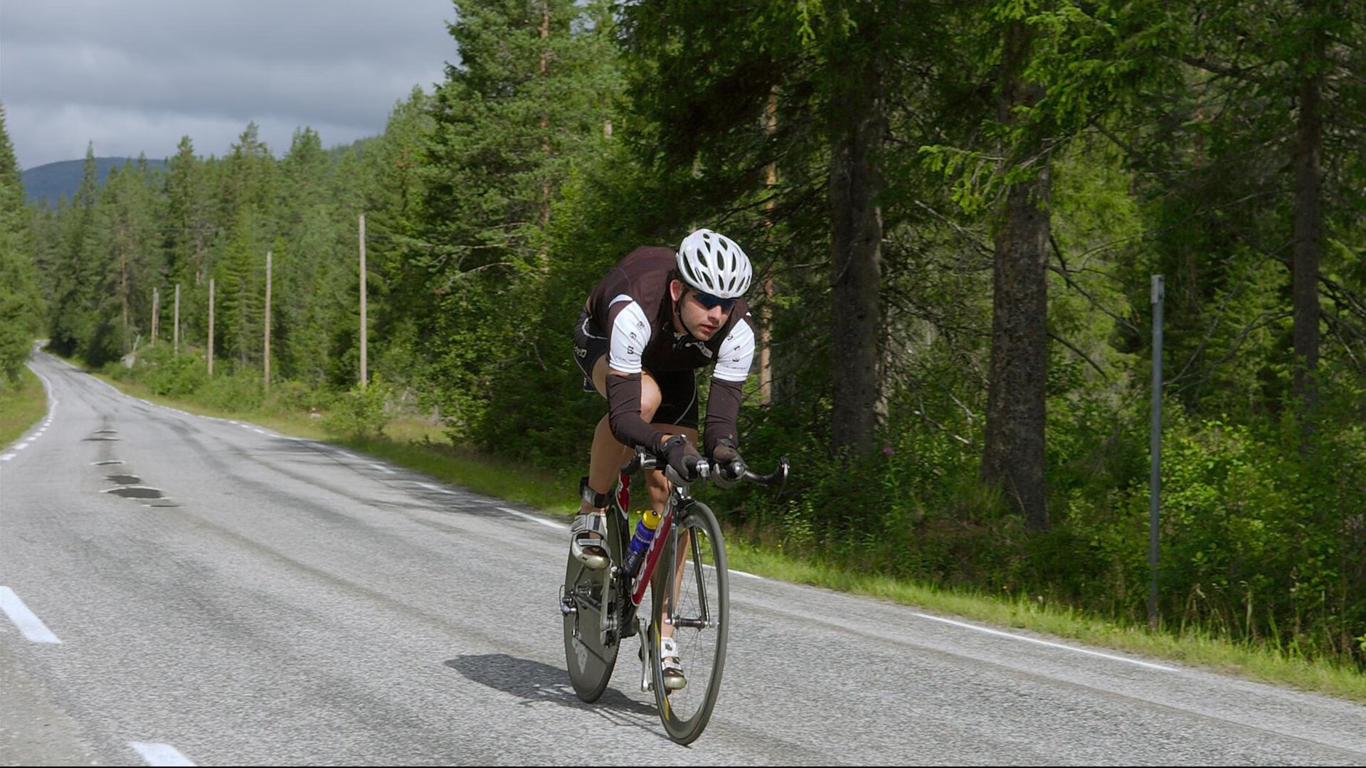 魔术血拼雷霆，字母哥压力下完成爆发，逆境中的王者归来