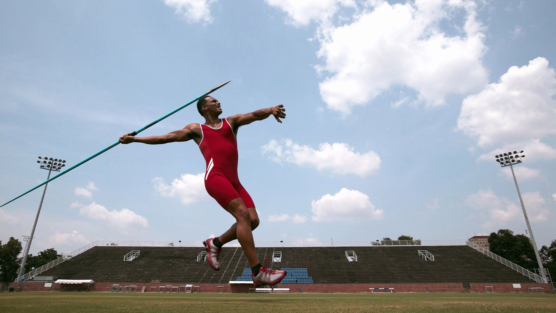 绝境重生,周琦高光时刻助新疆队惊天逆转快船